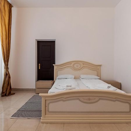 Апартаменти На Площі Ринок, 20 Lviv Extérieur photo