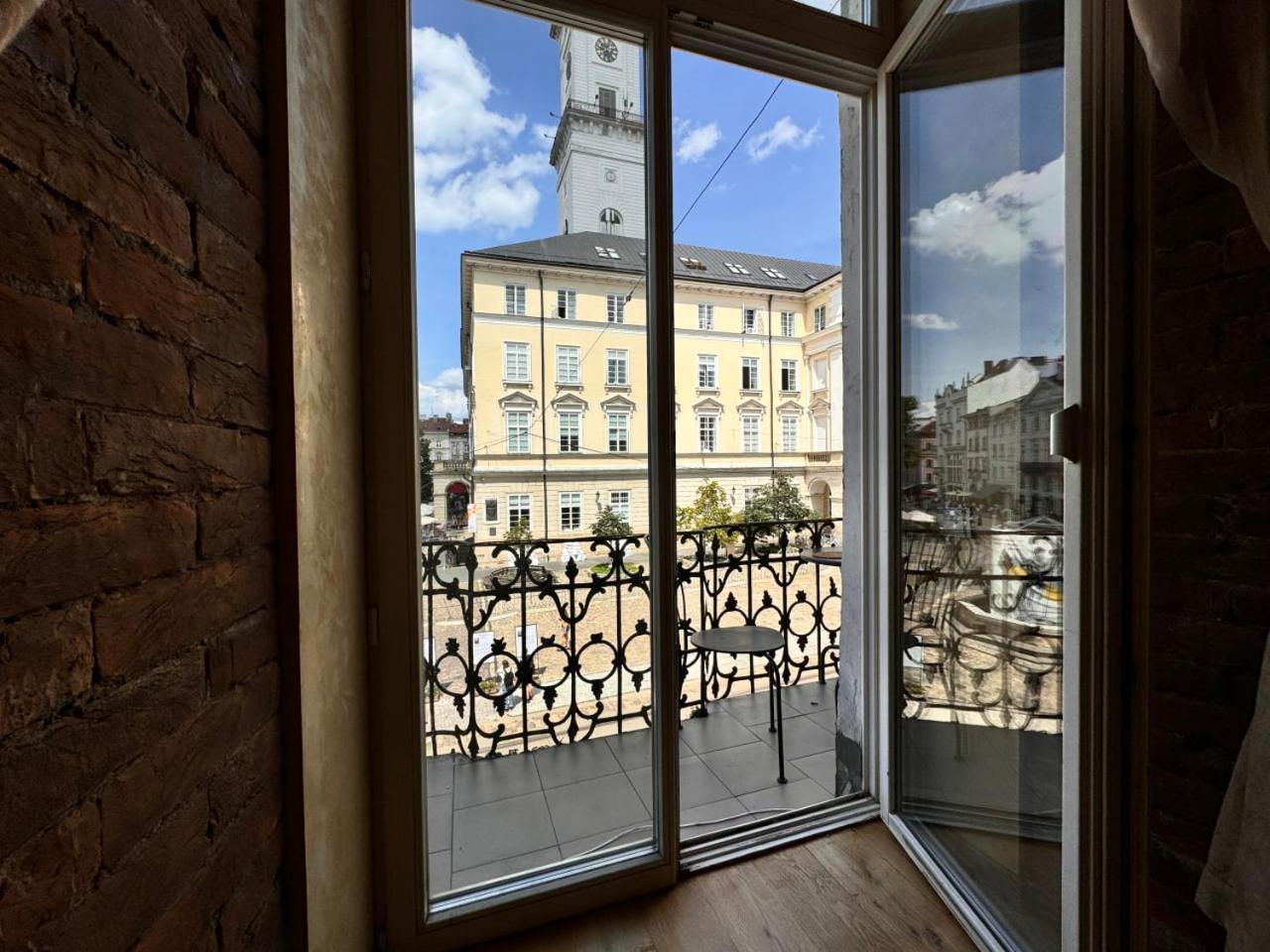 Апартаменти На Площі Ринок, 20 Lviv Extérieur photo