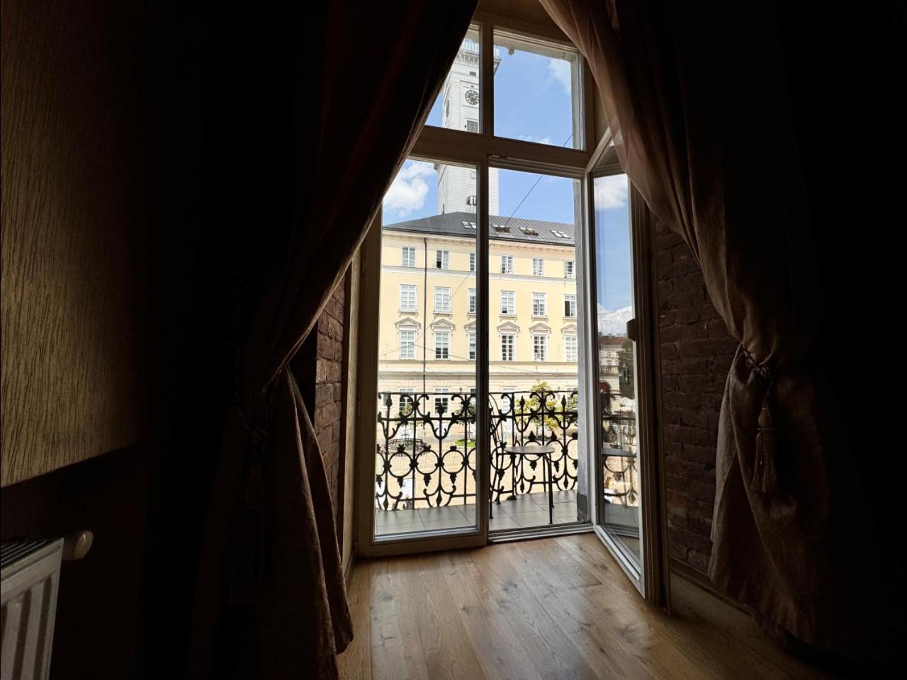 Апартаменти На Площі Ринок, 20 Lviv Extérieur photo